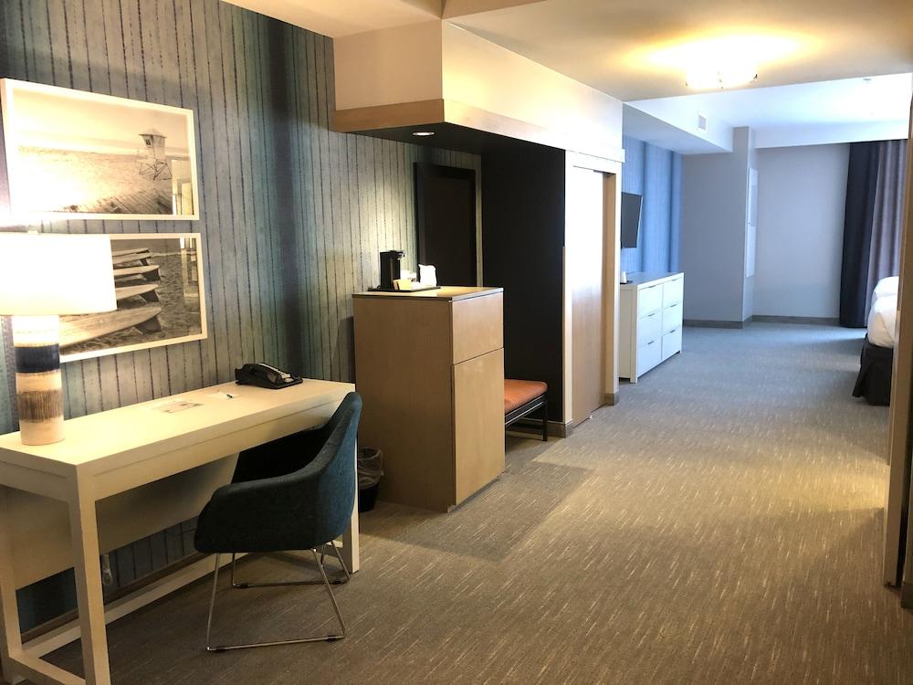 Suncoast Hotel Anaheim, Tapestry Collection By Hilton Bagian luar foto