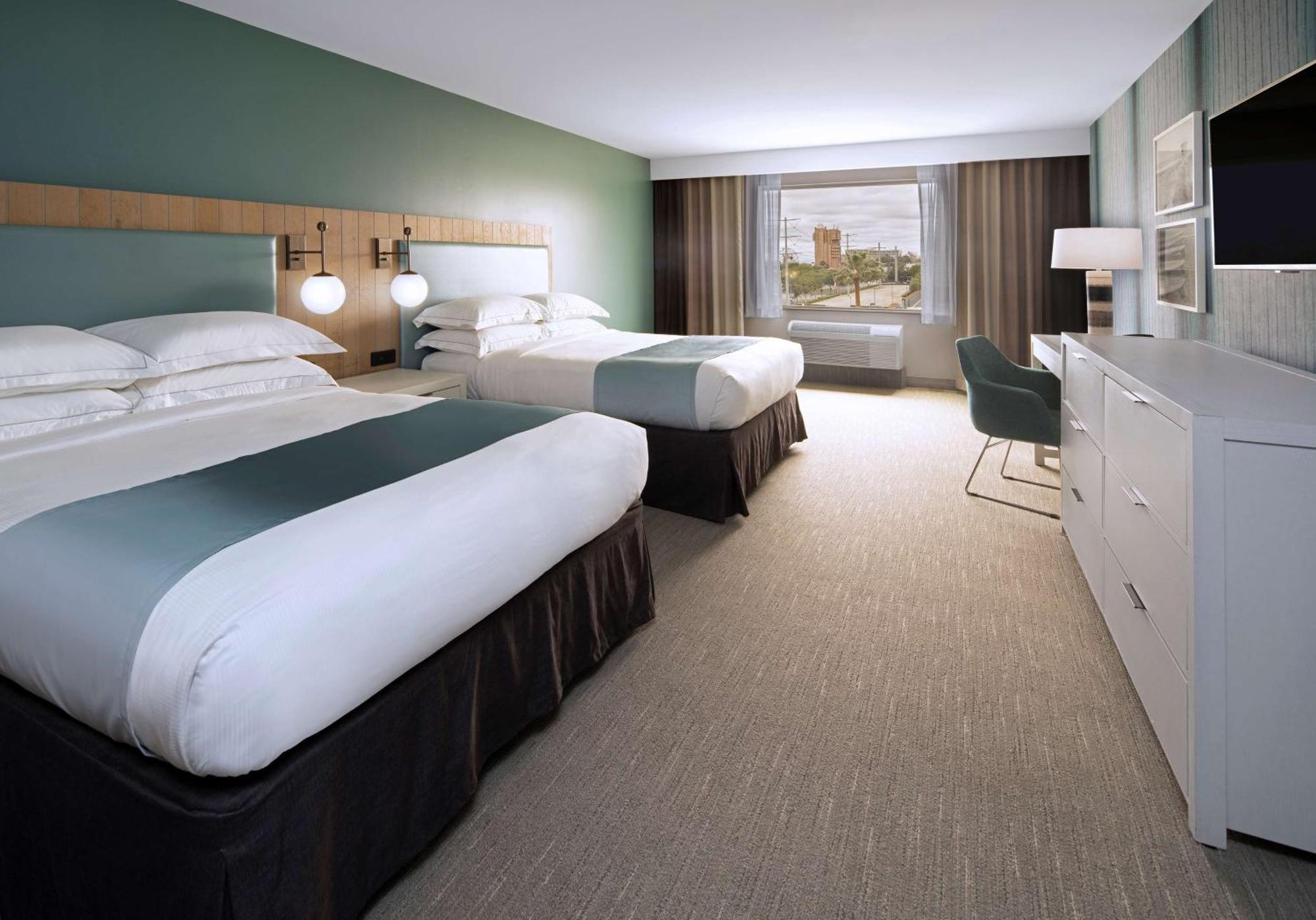 Suncoast Hotel Anaheim, Tapestry Collection By Hilton Bagian luar foto