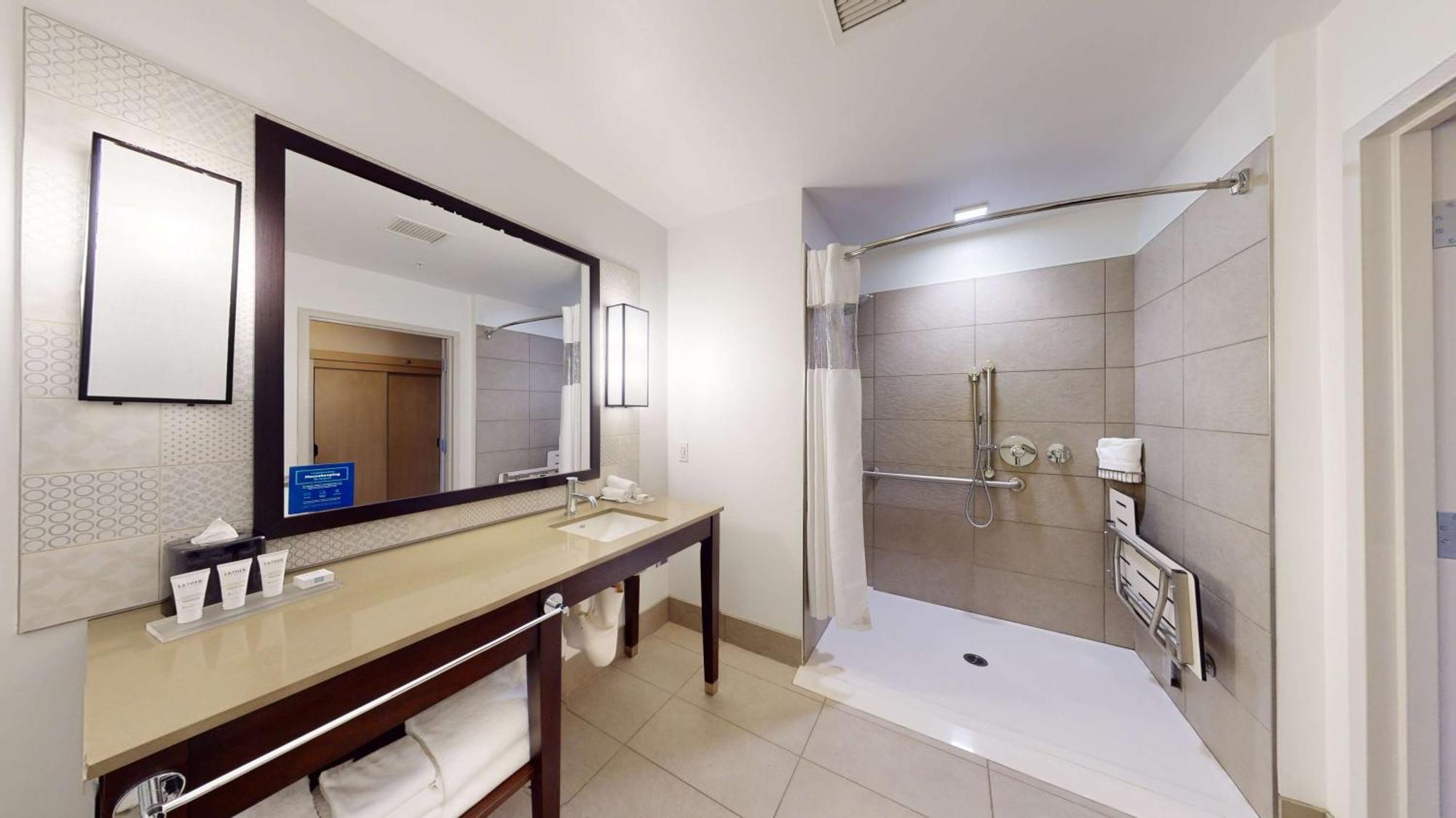 Suncoast Hotel Anaheim, Tapestry Collection By Hilton Bagian luar foto